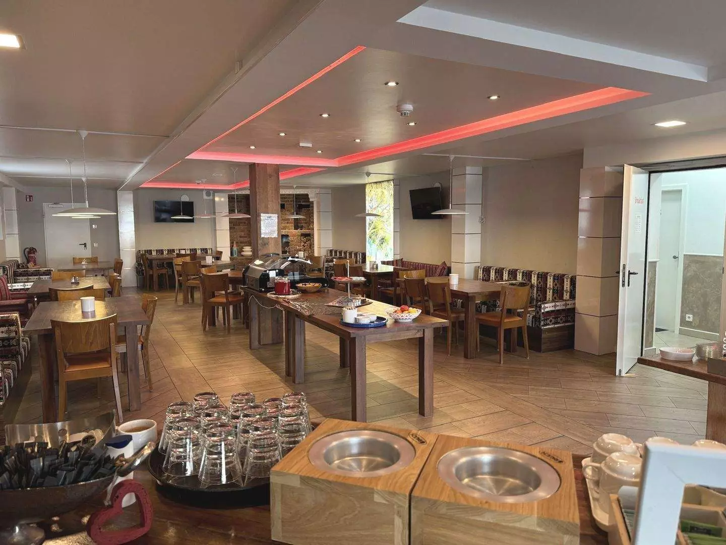 Neuwertiges Garni Hotel mit 23 Zimmern